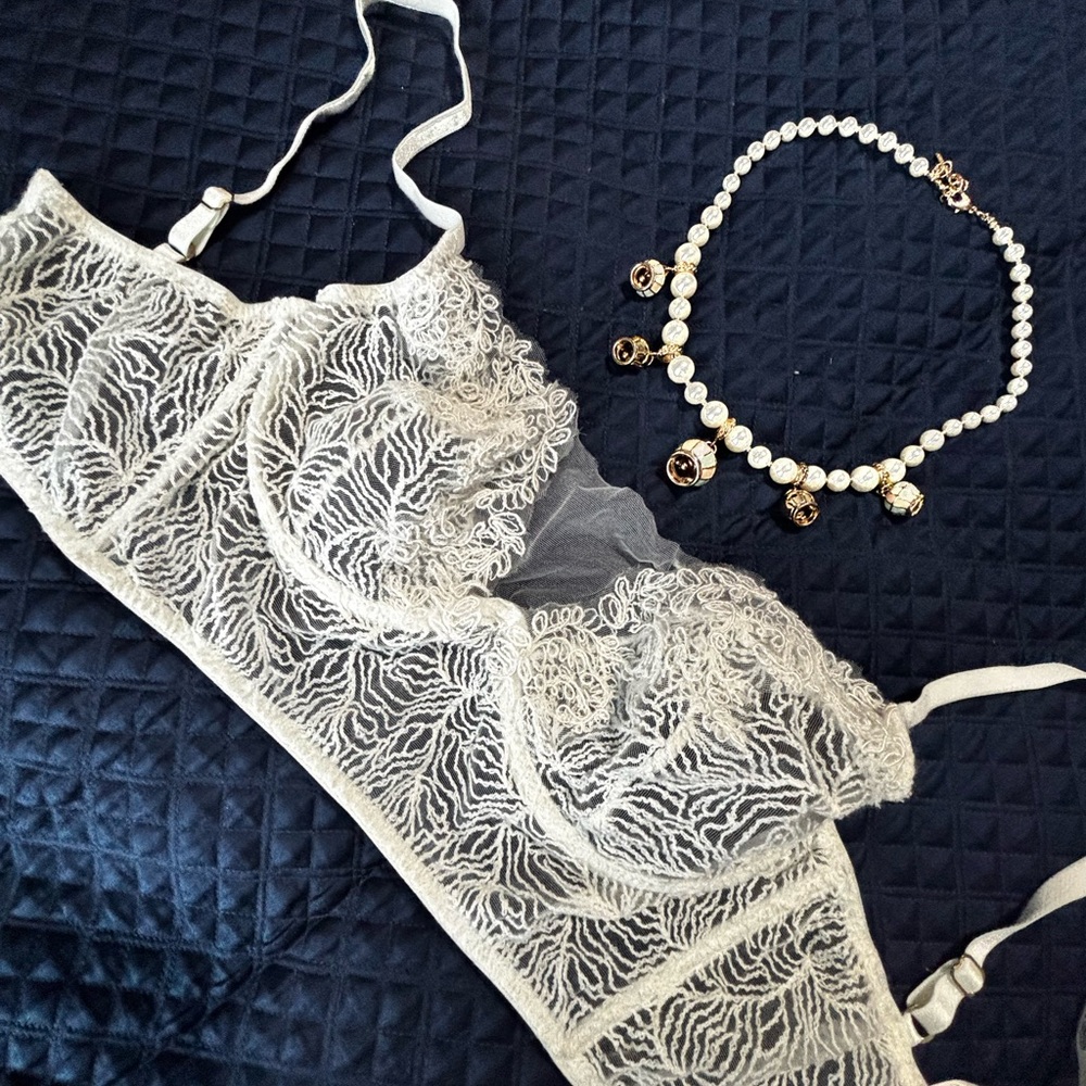 Ermanno Scervino Lace Bra in Cream